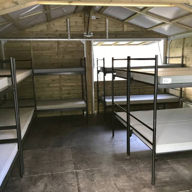 festihut_xl_door_view_high_14_persons_interior_original