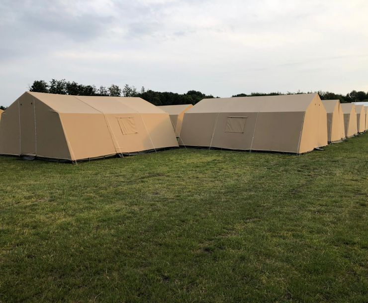 Groepstenten op Defqon